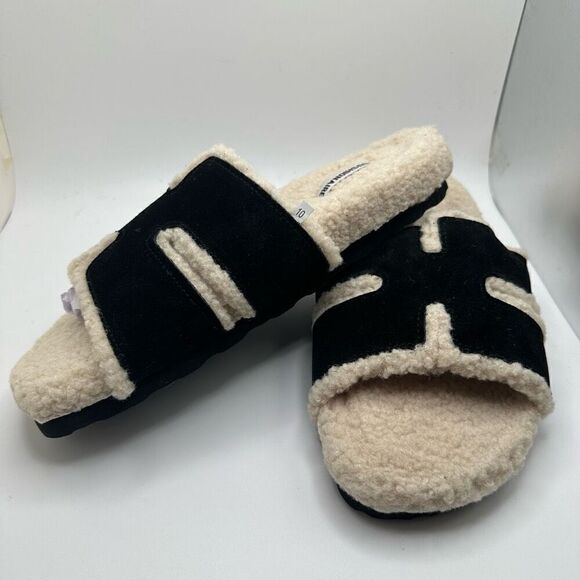 CUSHIONAIRE Women's Cuddle Fur Faux Shearling lined slide sandal +Memory Foam 8. - Picture 7 of 7
